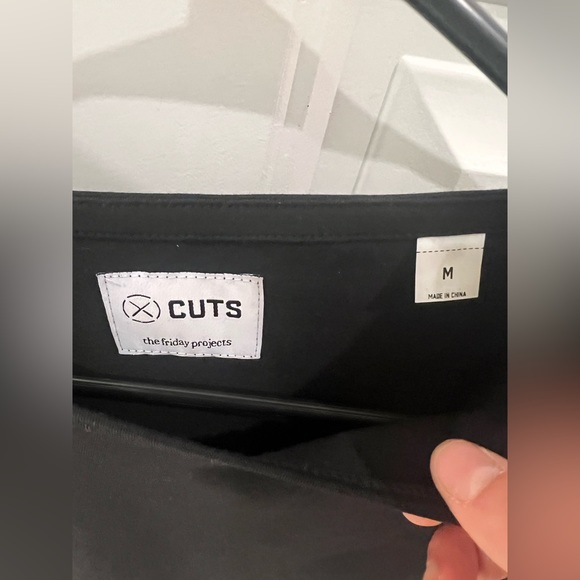 Cuts AO Long Sleeve Henley Curve-Hem (Valentine’s Day edition) - Picture 3 of 4